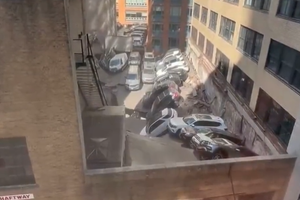Se desploma estacionamiento en Manhattan, Nueva York