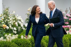 Biden abandona contienda presidencial y apoya a Kamala Harris