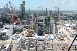 Refinería de Dos Bocas “ya está produciendo”, asegura AMLO