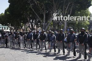 Congreso de Puebla analiza sancionar contratación de policías municipales sin perfil