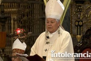 Arzobispo de Puebla, Víctor Sánchez, pide por la unión familiar