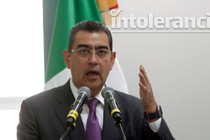 Sergio Salomón exhorta a candidatos dejar que la "democracia fluya"