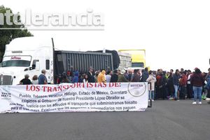 Transportistas liberan carriles de la autopista Puebla Orizaba