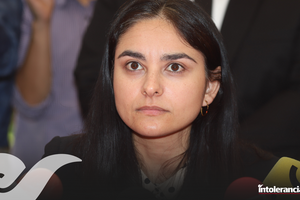 Helena Monzón denuncia "justicia detenida" en feminicidio de su hermana