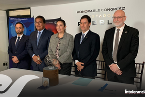 Reconoce Congreso de Puebla al equipo del Telescopio Horizonte
de Eventos del INAOE