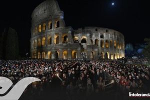 Papa Francisco se pierde Viacrucis de Roma por tercer año consecutivo
