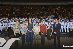 Preside Lilia Cedillo graduación de 176 estudiantes de la
Licenciatura en Medicina