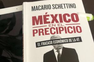 México en el precipicio, revisión de los costos y beneficios de AMLO