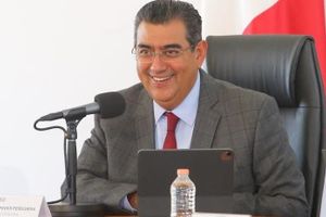 Sergio Salomón: alcaldes de Puebla no deben usar informes para “destaparse”